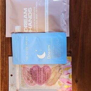 Moisturizing hand mask, dream patches, targeted fast masks!